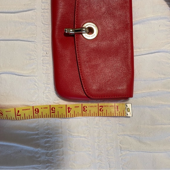 Authentic Kate Spade wristlet purse - Picture 8 of 8